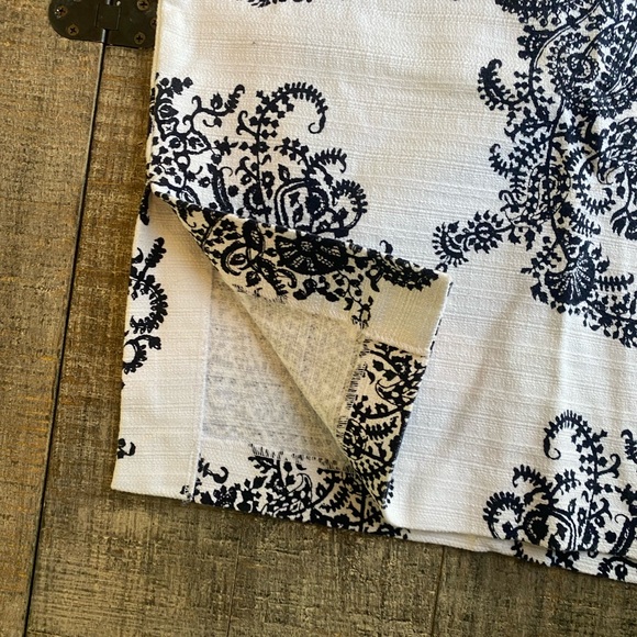 Black & White Printed Pencil Skirt - Picture 5 of 5